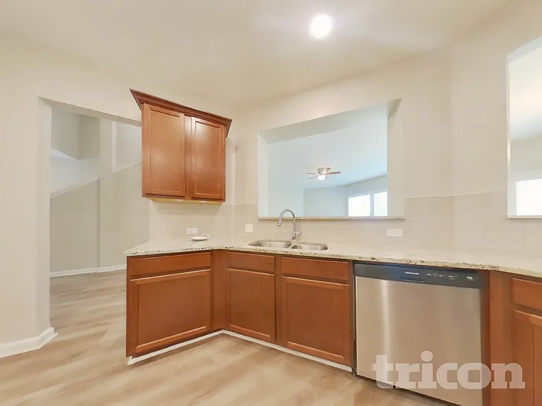 3444 Baylor Cir — Photo 6