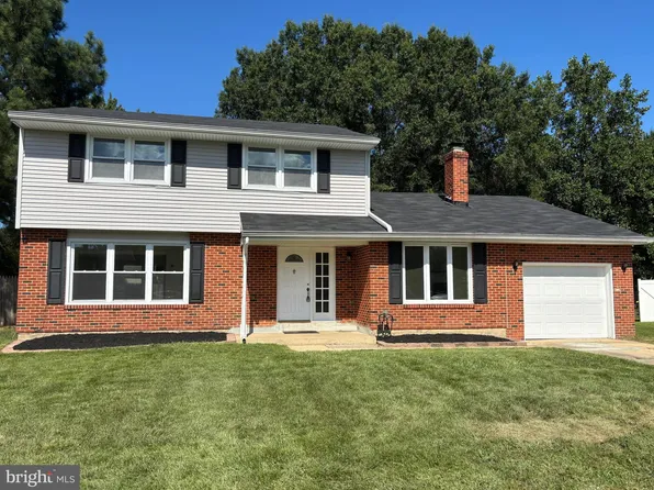 46 Upland Ct, Newark, DE 19713