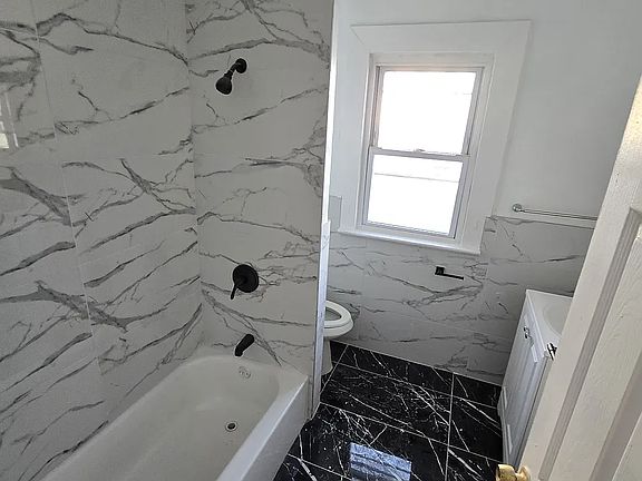 3rd image of 47 N 16th St #3E