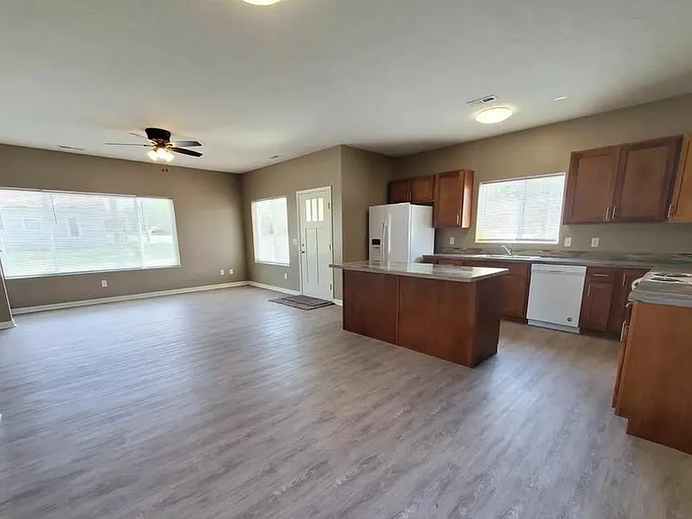4842 Adams St #1 — Photo 4