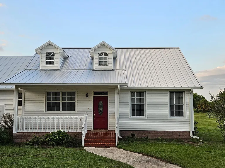 5785 US Highway 441 SE — Photo 1