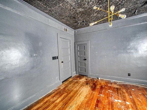 4th image of 128 Avenue D SW