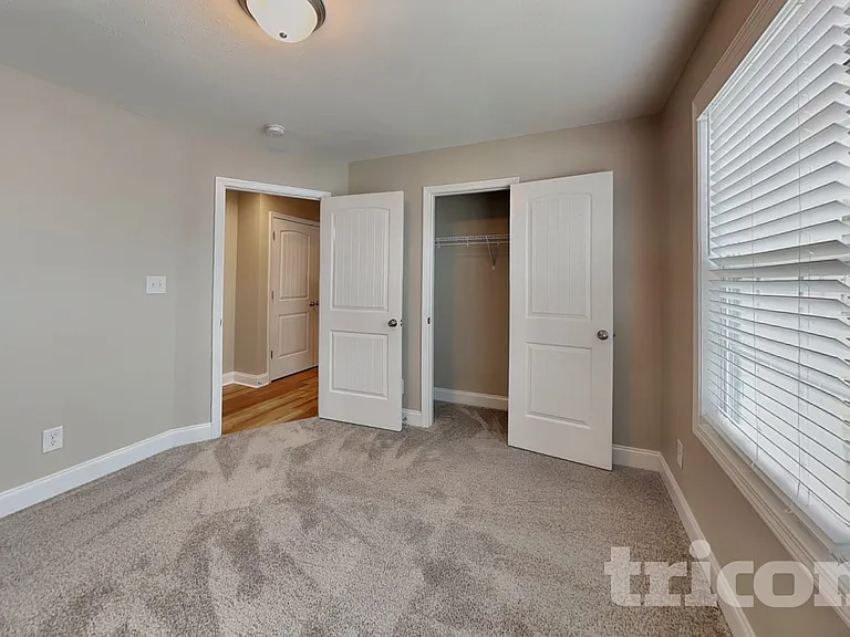 1063 Spicer Dr — Photo 12