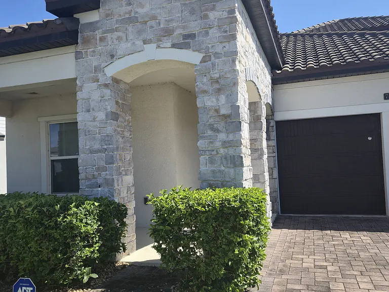 7422 Alpine Butterfly Ln — Photo 26