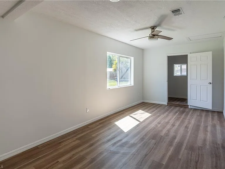 2352 Sunny View Dr — Photo 12