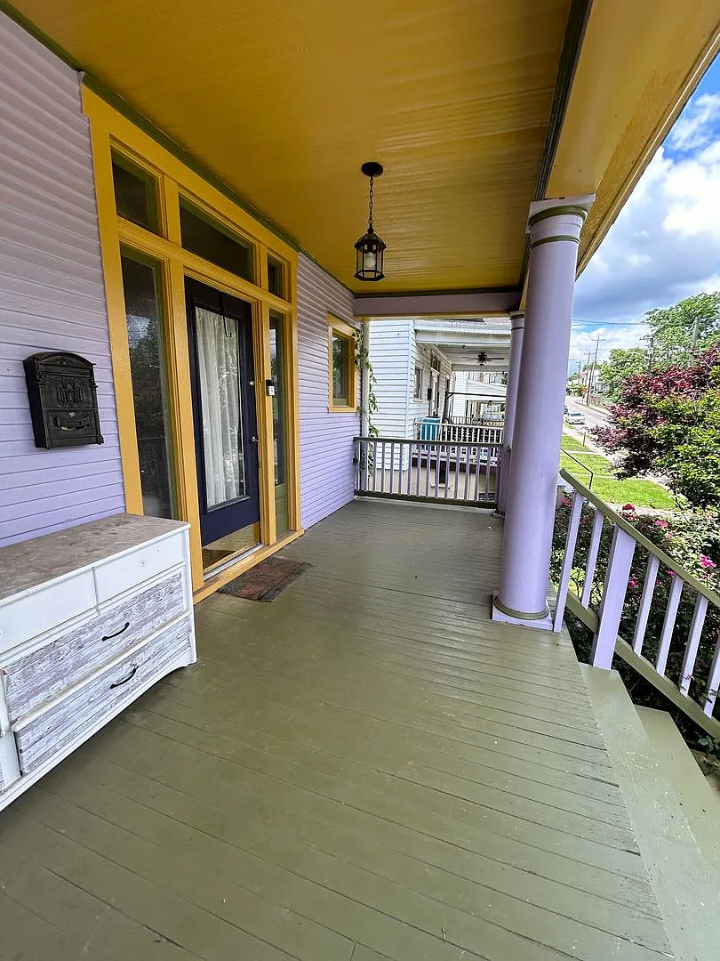 Spacious 3 BR home in Old SW, close to YMCA & Downtown! — Photo 2