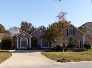 525 Clement Cir, Saint Simons Island, GA 31522