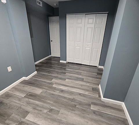 3rd image of 4652 York Rd
