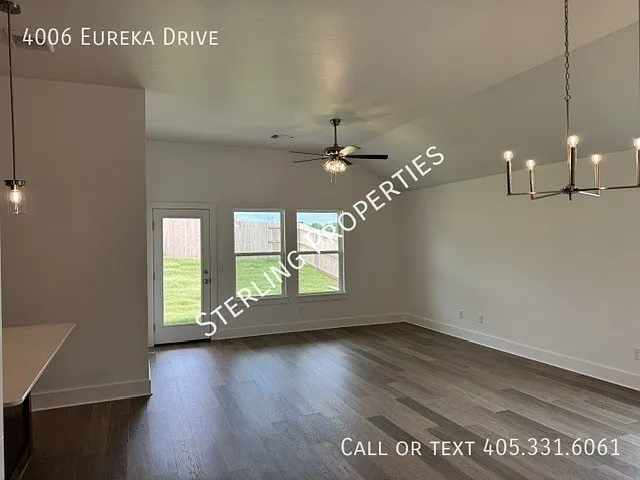 4006 Eureka Dr — Photo 4