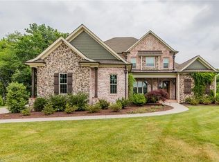 6810 River Farm Dr, Oak Ridge, NC 27310