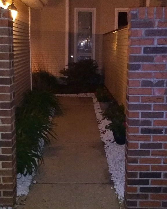 1st image of 9207 Maryland St