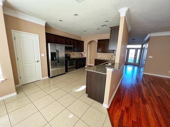 2nd image of 12300 Zeller Ln