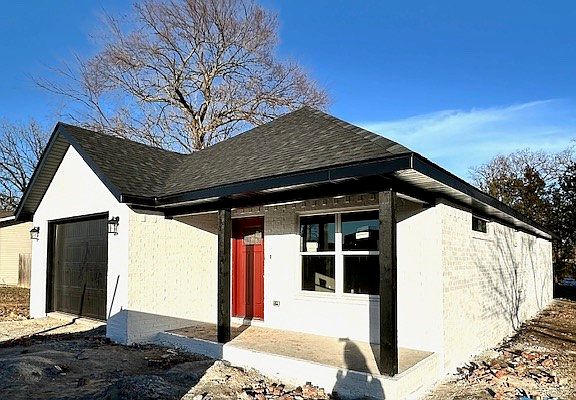 2nd image of 1140 Pioneer Ln