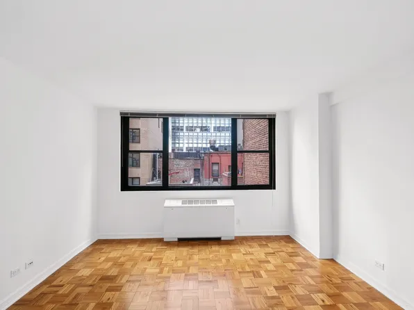 315 West 57th Street image 6 of 25