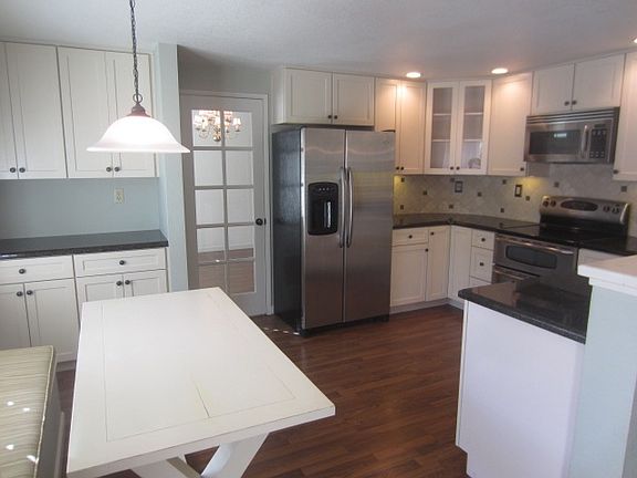 4th image of 4548 Oakdale St