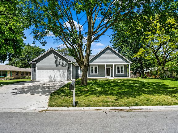3rd image of 519 Wendt Ave