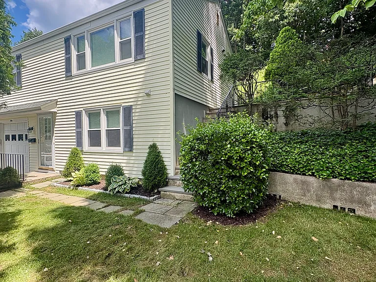 9 Pemberwick Rd — Photo 23