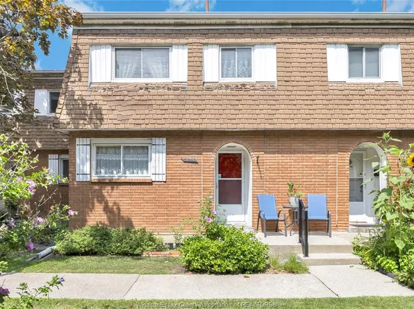 5541 Empress St, Windsor, ON N8T 3B2