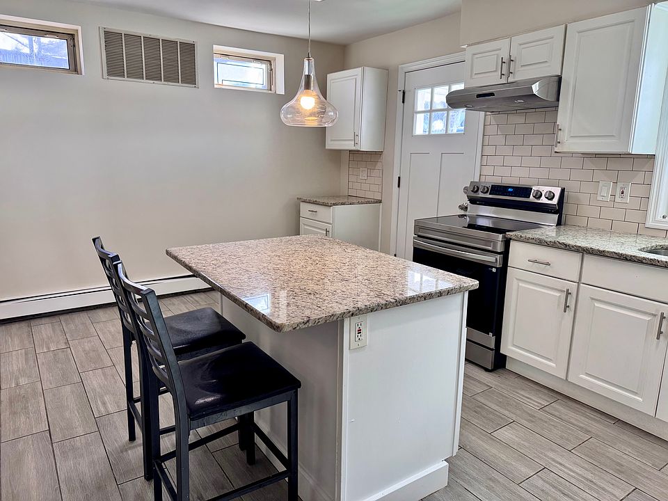 1st image of 11-13 N Dean St #2