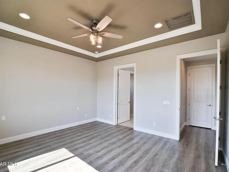 7037 N Robin Nest Ct — Photo 22