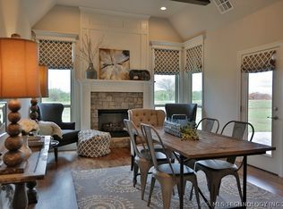 2013 W 117th St, Jenks, OK 74037