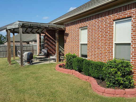 5th image of 1817 Reveille Cir
