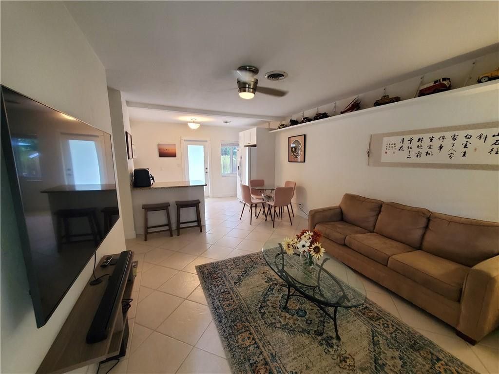 3204 NE 6th Street, photo 6