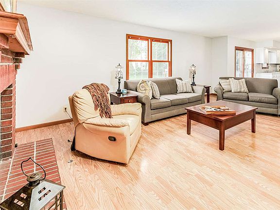 3rd image of 11164 Silver Pheasant Dr
