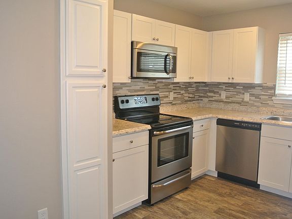 pantry space, modern appliances