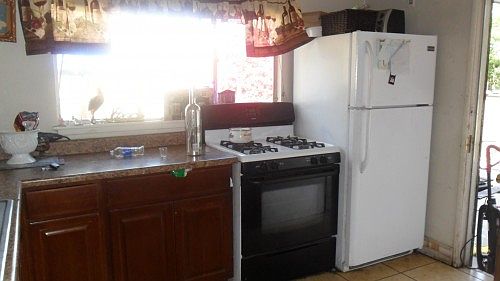 3rd image of 8359 Lennox Ave