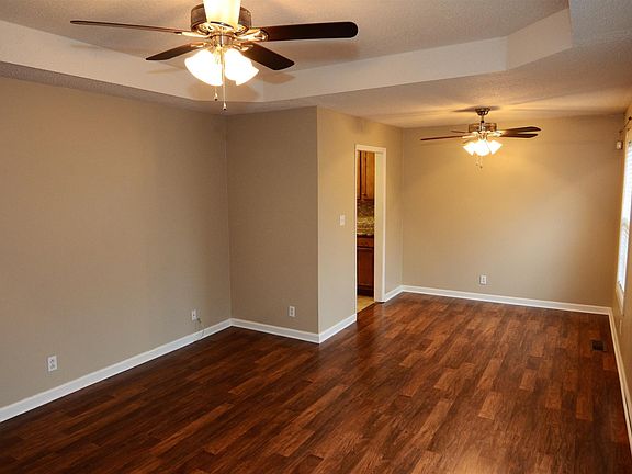 4th image of 317 Lafayette Point Cir