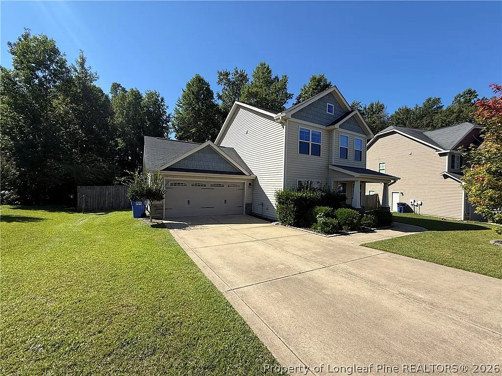 3 bed, 2.5 bath, 1650 sqft, $1,895 — Photo 2