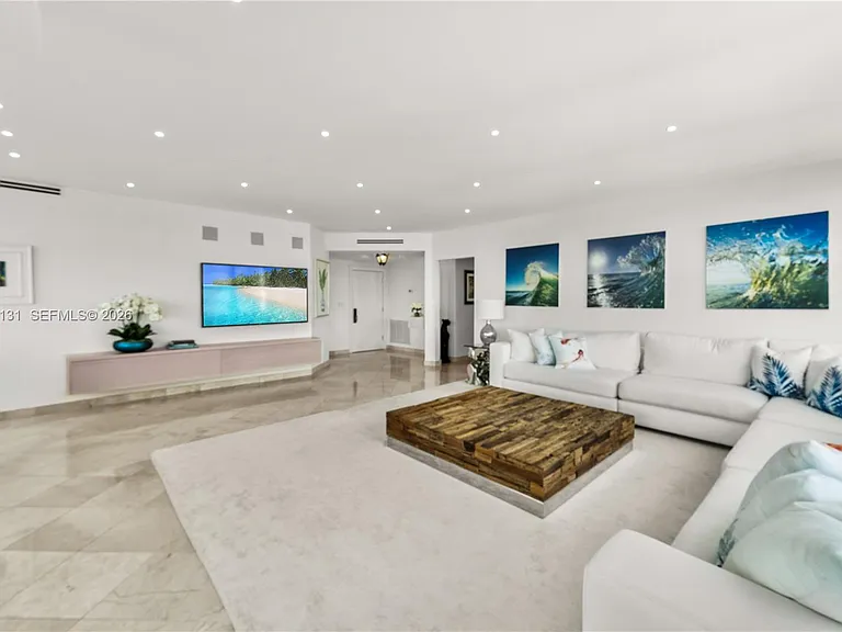 5640 Collins Ave #4D — Photo 5