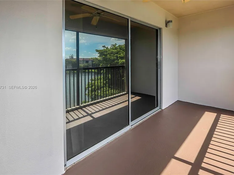 850 SW 138th Ave #409D — Photo 17