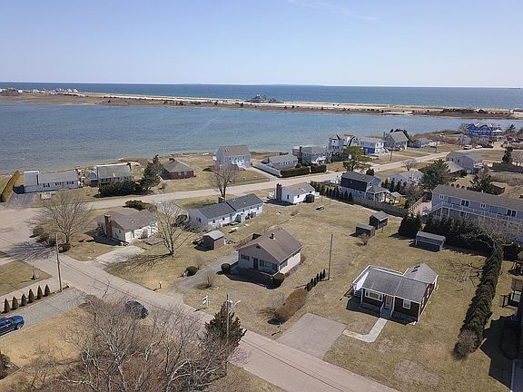 Summer in Misquamicut