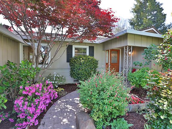 3rd image of 1674 Willow Creek Dr