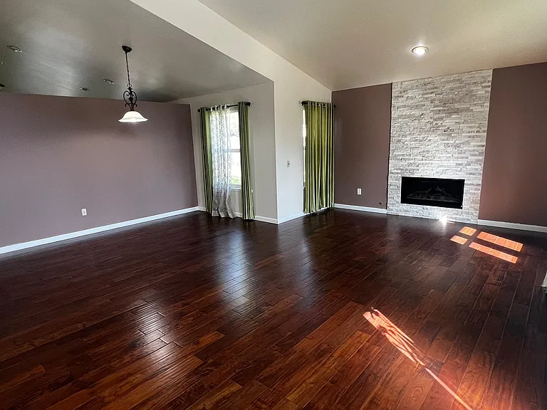 12810 NE 101st Pl — Photo 10
