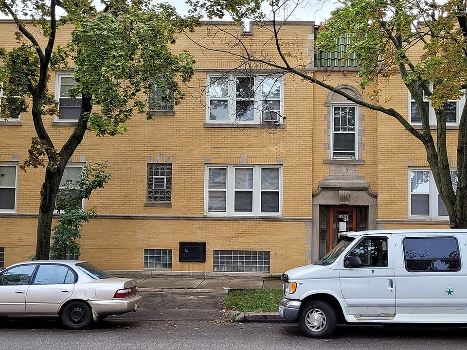 1st image of 5845 W Barry Ave
