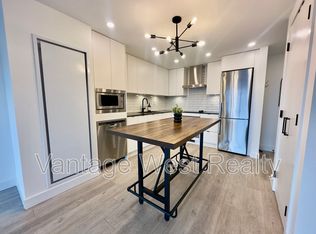 1471 Saint Paul St #711, Kelowna, BC V1Y0K7