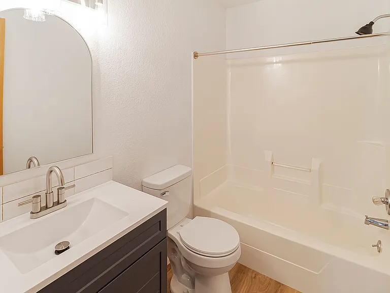 205 Emerson St — Photo 8