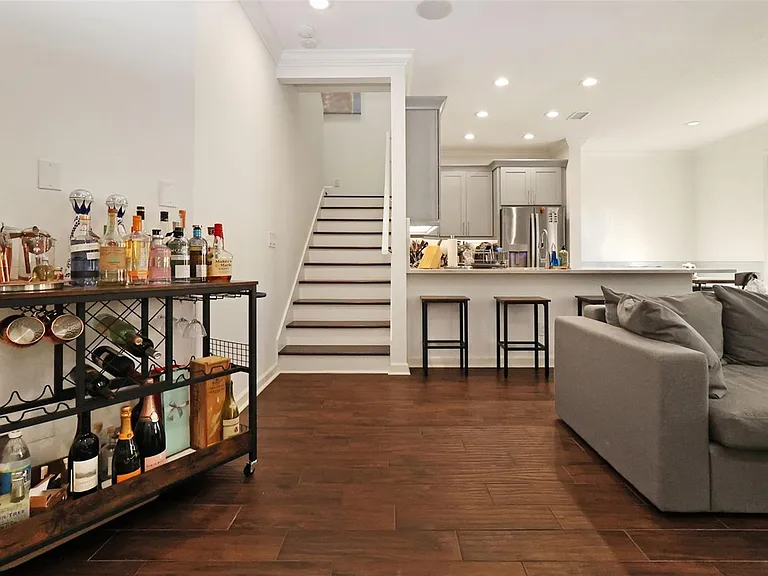 505 S Tampania Ave #2 — Photo 17