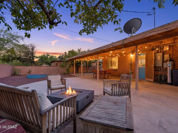 6825 E Calle Marte, Tucson, AZ 85710
