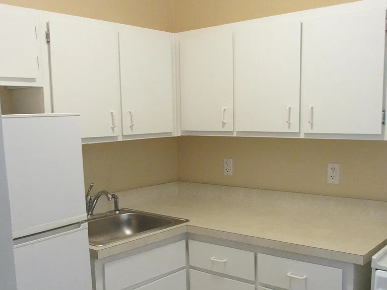 55+ Community - Springvale Apartments — Photo 31