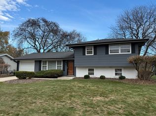 813 Cornell Ln, Schaumburg, IL 60193