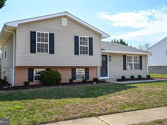 3rd image of 29400 Golton Dr