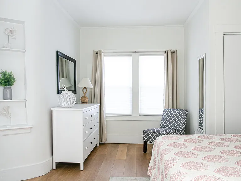 109A Aquidneck Ave — Photo 12