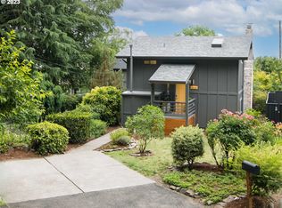 5936 SW View Point Ter, Portland, OR 97239