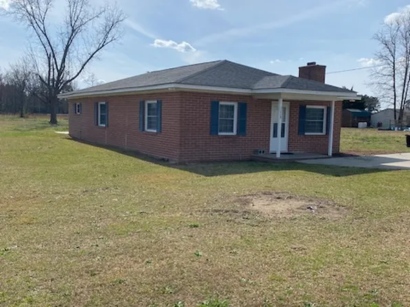1229 Swift Creek Rd, Hartsville, SC 29550