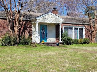 1209 2nd St, Tuscumbia, AL 35674