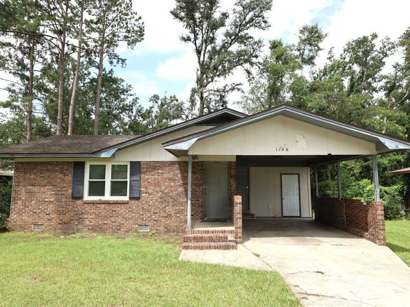 1796 Claudia Cir